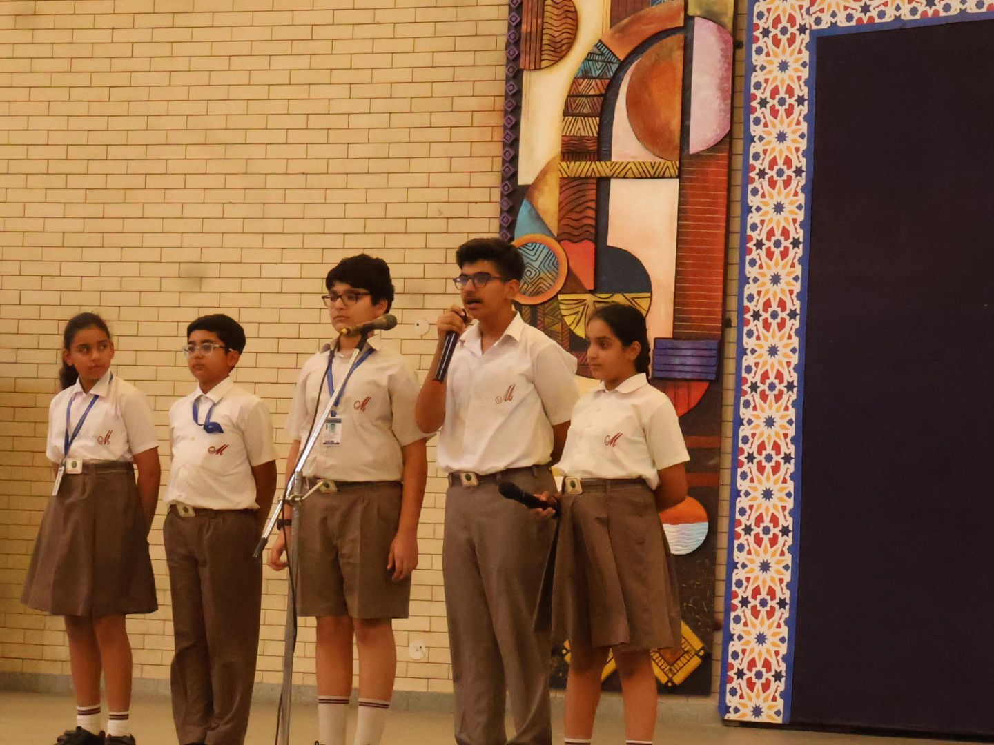 Gratitude in Action: Teachers' Day Celebrations at Mayoor